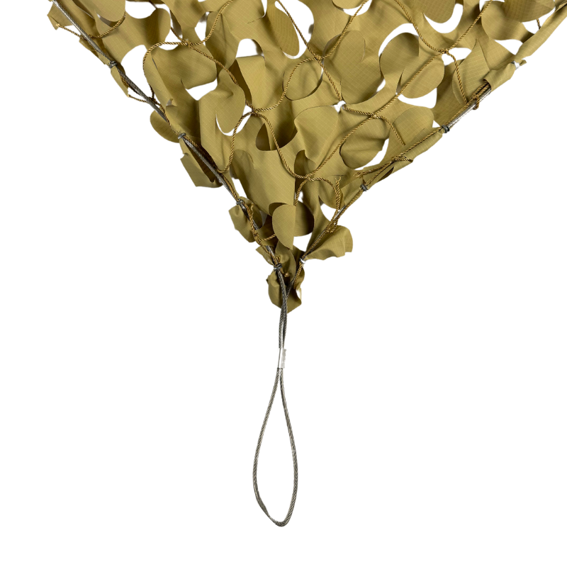 Verstärktes Tarnnetz mit Stahlseil
