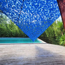 Blaues dreieckiges Tarnnetz