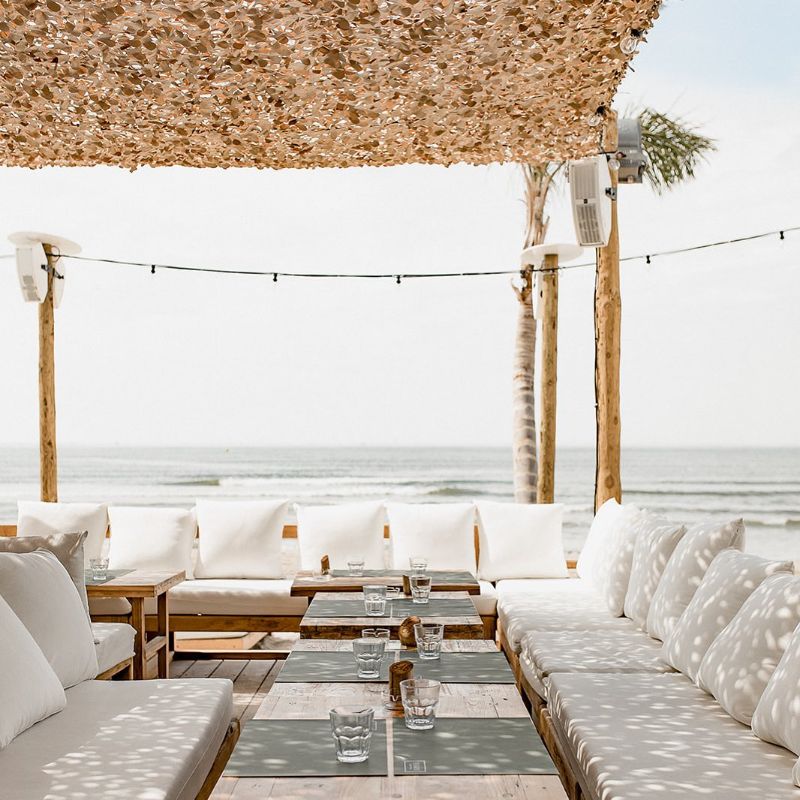 Beige Militärplane - Das Tarnnetz